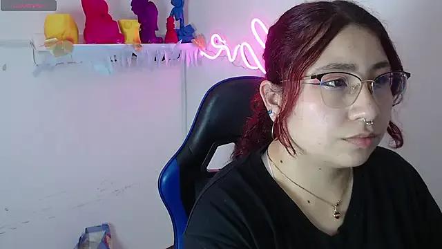 littlee_red — Sexy show oil in my tits