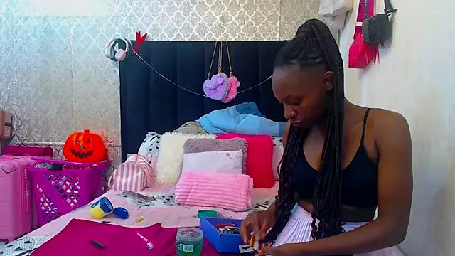 Avatar of LonelyQueenxx25