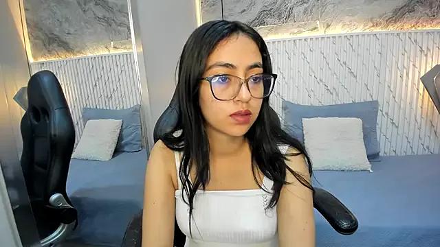 lucelly_15 — show naked 5 min 