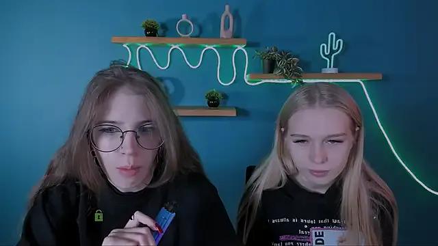 lulu_fly_ on StripChat 