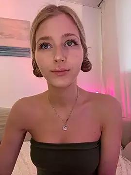 LunaRase — Hands bra 3 minutes