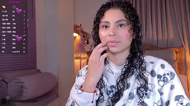 Marivimichel1 — Show ass in doggy 