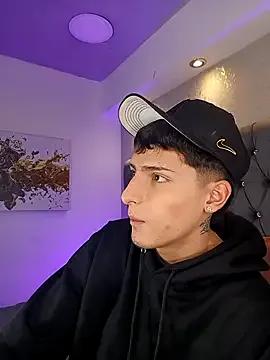 MateoMitchell — show hard cock