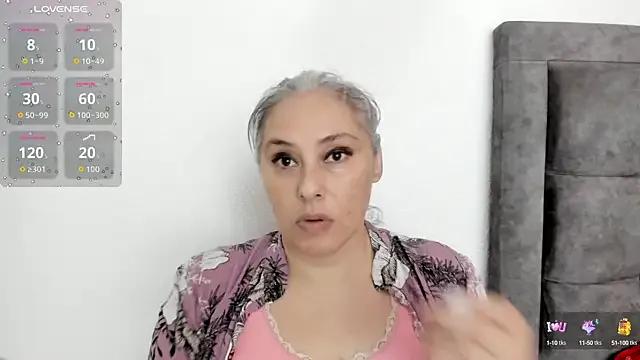 mature_gold — naked