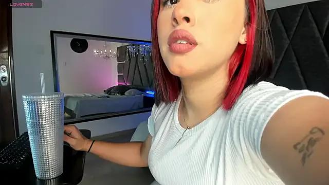 Maya_Bluee on StripChat 