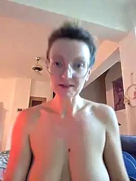 MissMialicious on StripChat 