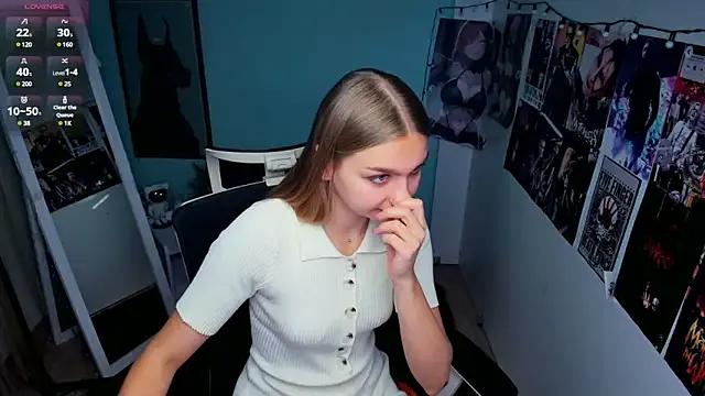 Molly_sweetie on StripChat 