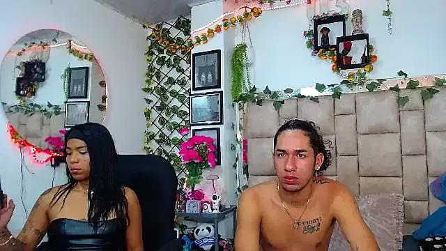 Mollyxdamiam on StripChat 