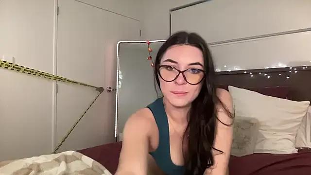 mollyy2006 on StripChat 