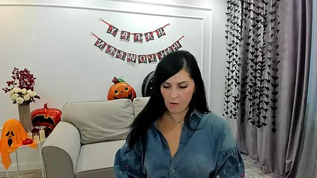 Moon_Veloure1 on StripChat 