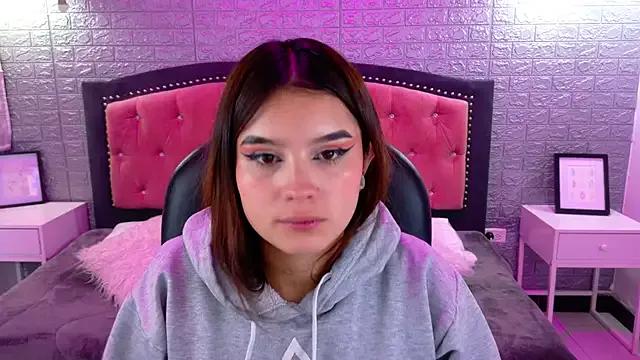 Natalie_loffreda on StripChat 