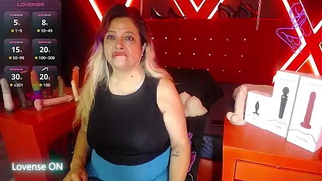 Natasha_699 on StripChat 