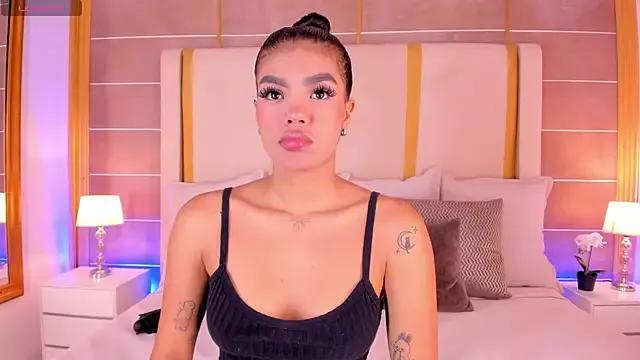 NaylaGrey —  TOTALLY NAKED + DOMI IN PUSSY 