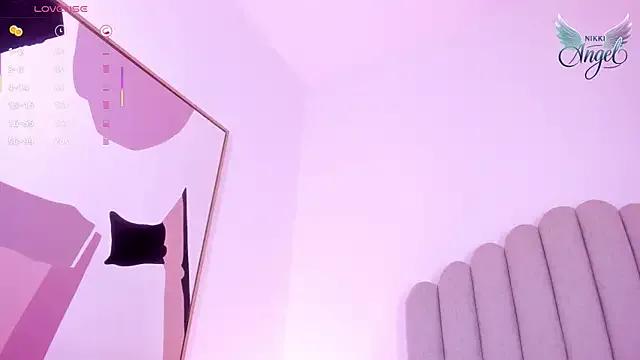 Nikki_Angel_ on StripChat 
