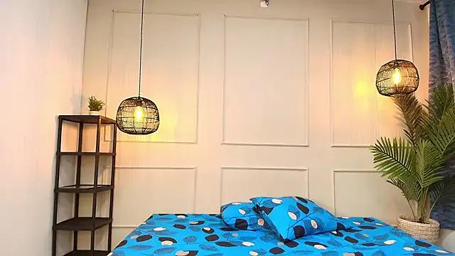 Nikki_Vesper on StripChat 