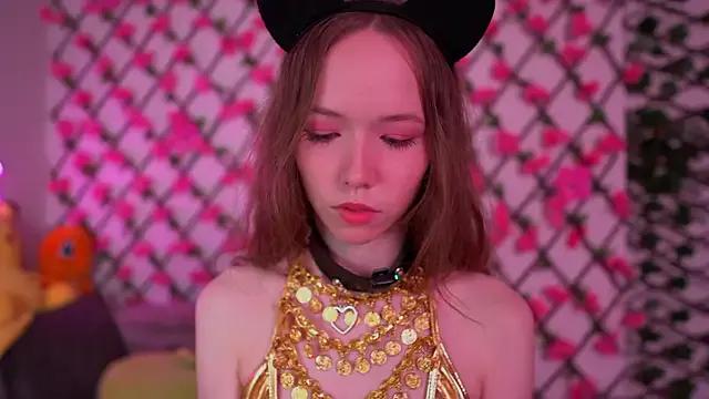 Avatar of Petite_Polly