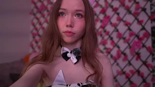 Avatar of Petite_Polly