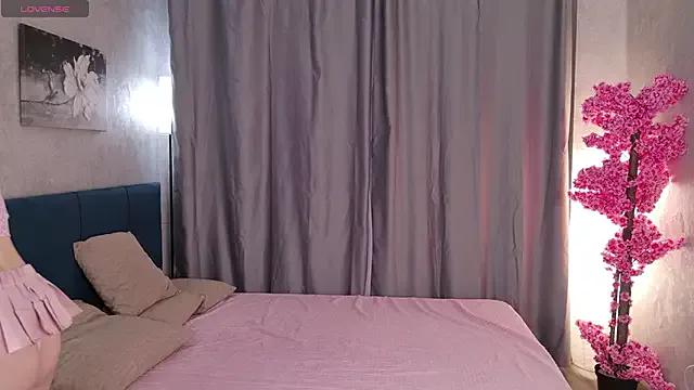 Pinky_poetry — make my tits shine with oil