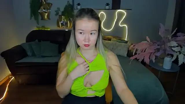 PollyOcean on StripChat 