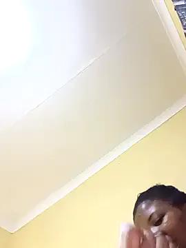 Avatar of Prettyboobiesx