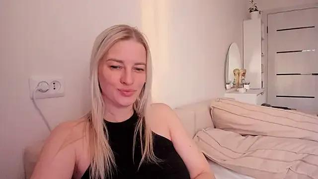 Princessa_ya — Naked and toy in pussy