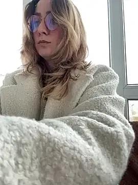 Puzdosia — Anal plug in cafe