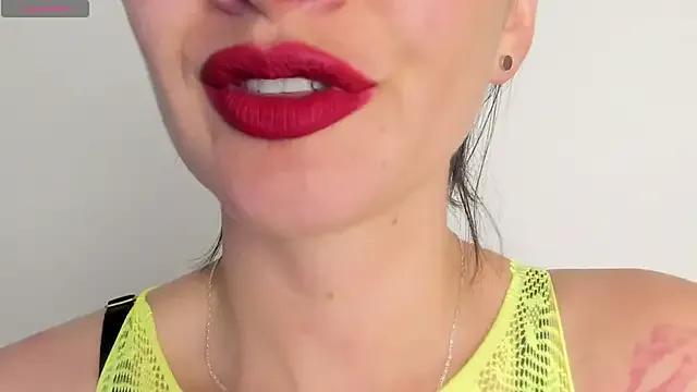 queen_fetish on StripChat 
