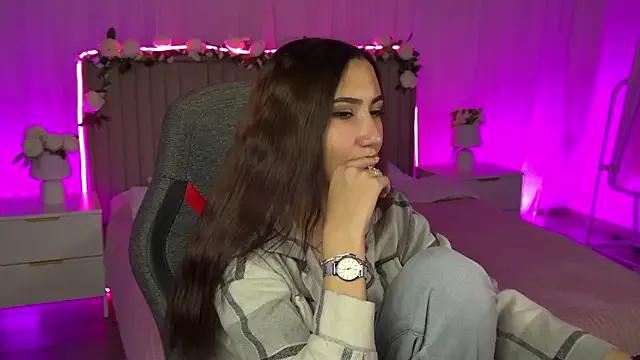 RebeckaThornton — feed me a pizza