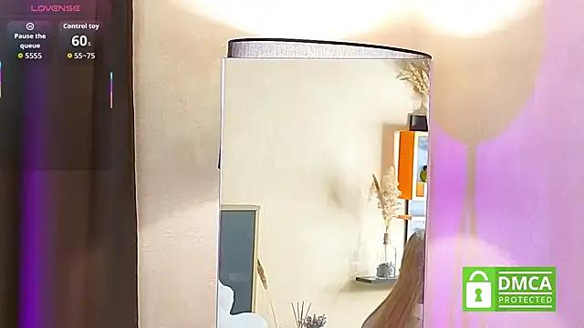 Ronesmee — Freechat on StripChat