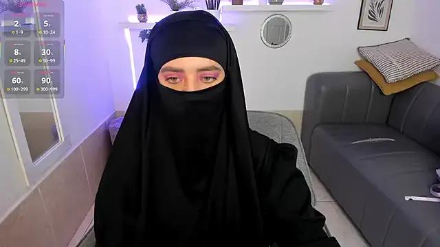 salma_arabicc — one Finger doggy