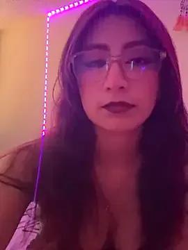 saramooon on StripChat 