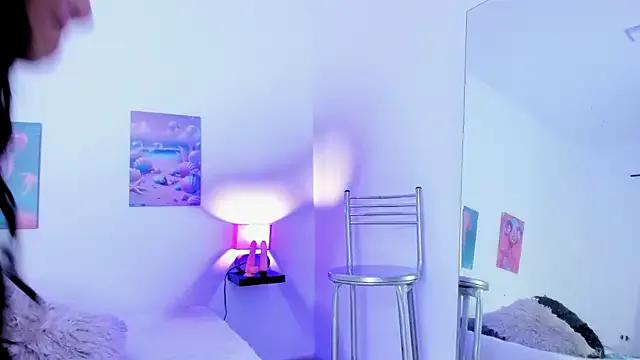 saray_rivas18 on StripChat 