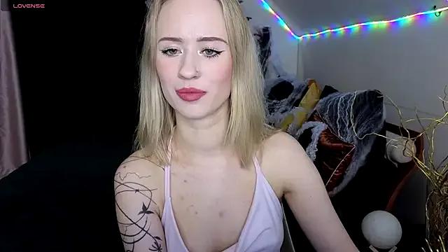 SashaBrooks on StripChat 