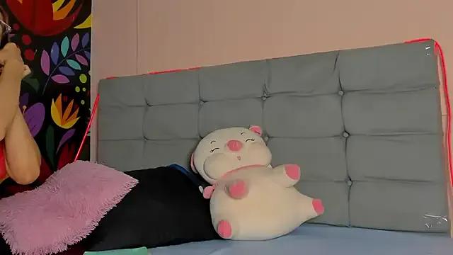 Scarlet_Red_ — NAKED AND OILED