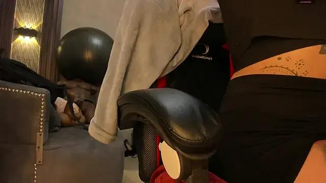 selene_red_ on StripChat 