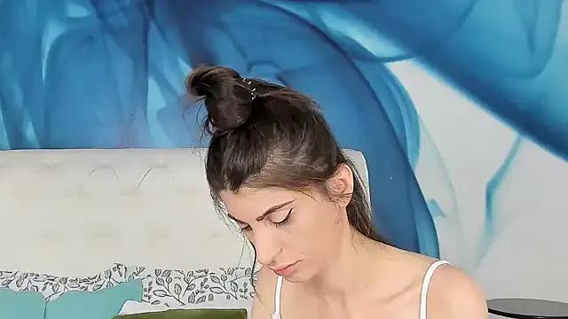 Avatar of SkinnyDolly