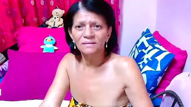 SLUTTYROXY — please tip i appreciate your kindness xx