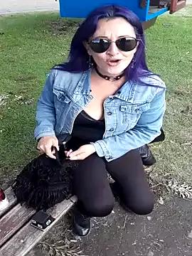 sophie_banger — Horny in pblic Show #hairypussy & spank