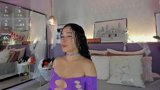susan_cute198 on StripChat 