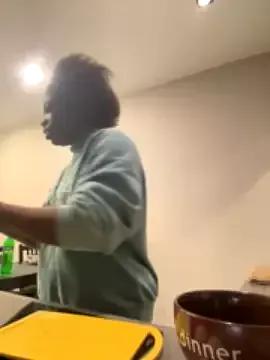 Sweetbootty on StripChat 