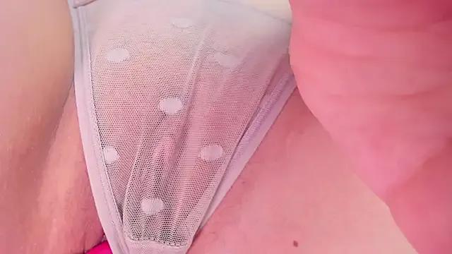 teencute on StripChat 