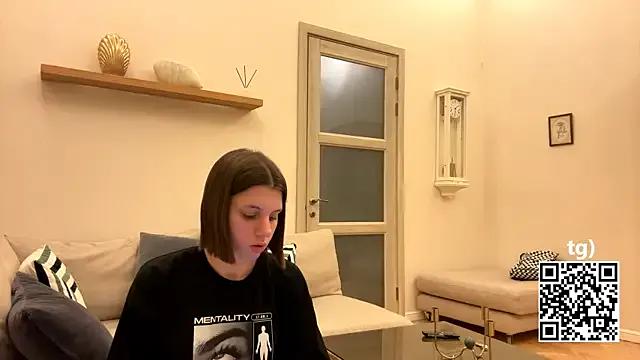 TeraHoman — I'll caress and play with my breasts 