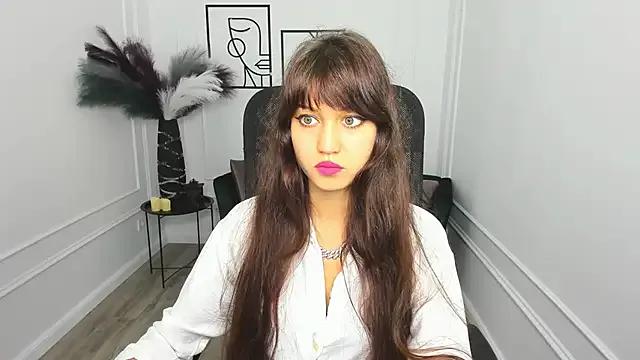 TiffanyYounge — I want a new bag