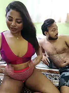 Trending_Couple — Full Nude in Public