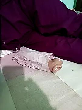 Tujo_islam — girl single show in public