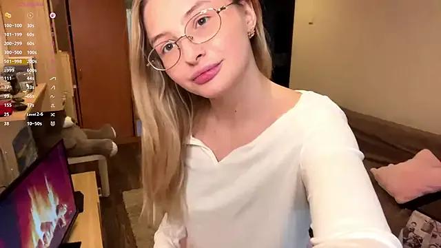 VictoriaMystery — show my big beauty ass