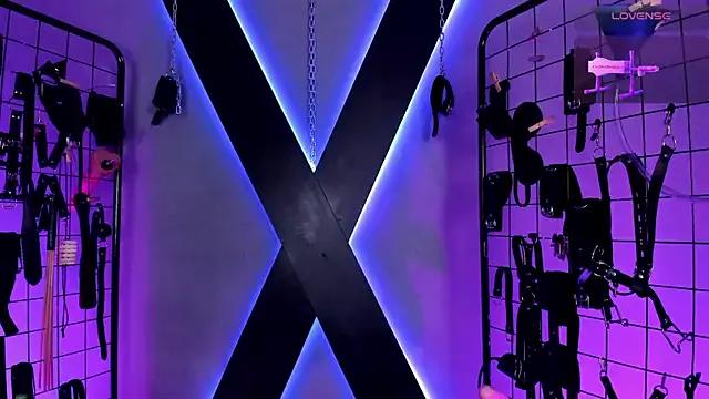 VictoryaLiah_BDSM — nipples clamps + 10 spank ass