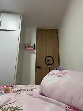 violeta365 — 2 finger in my ass 