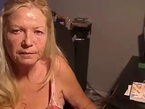 Avatar of XTRAHORNYONE